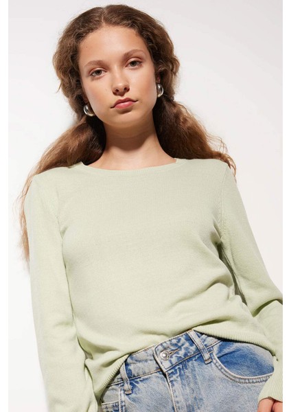 Regular Fit Yumuşak Dokulu Bisiklet Yaka Basic Düz Triko Kazak F7091AZ24WN