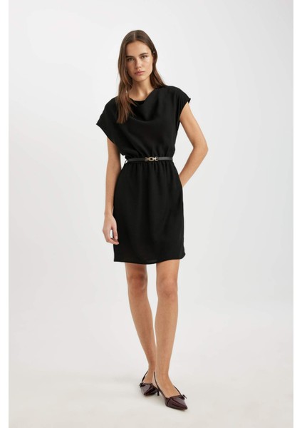 Degaje Yaka Krep Kolsuz Mini Elbise