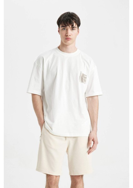 Regular Fit Düz Paça Cepli Basic Düz Şort