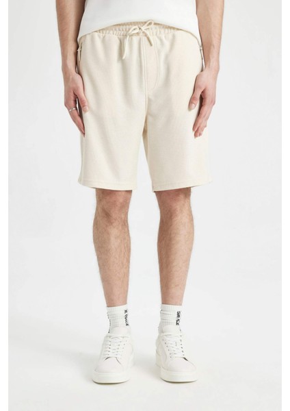 Regular Fit Düz Paça Cepli Basic Düz Şort