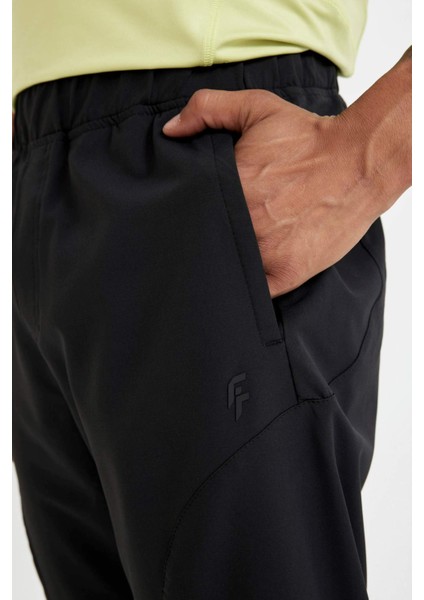 Sporcu Jogger Eşofman Altı Slim Fit Dar Kesim Dokuma Üç Cepli Fermuarlı Paça B2780AX24SM