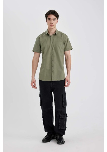 %100 Pamuk Slim Fit Dar Kesim Yazlık Basic Düz Kısa Kollu Gömlek R1706AZ24SM