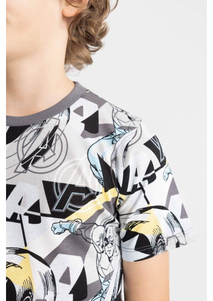 Erkek Çocuk Marvel Avengers Pijama Takımı Kısa Kollu Üst Şort C5504A824SM