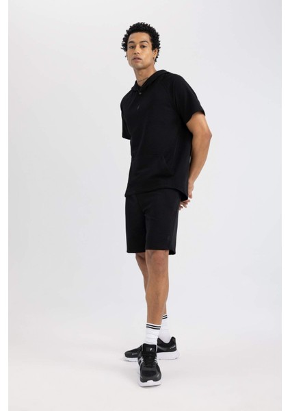 Fit Standart Fit Kapüşonlu Cepli Kısa Kollu Tişört C1425AX24SM