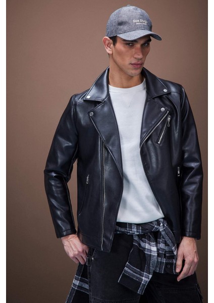 Su Ve Rüzgar İtici Slim Fit Dar Kesim Mevsimlik Astarlı Fermuarlı İç Cepli Suni Deri Biker Mont C5715AX24AU