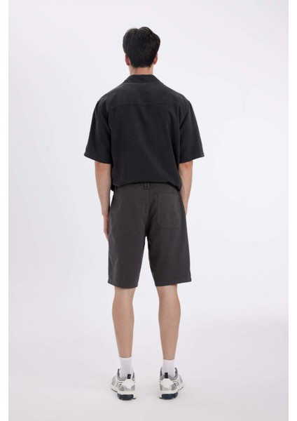 %100 Pamuk Regular Fit Düz Paça Gabardin Bermuda Şort