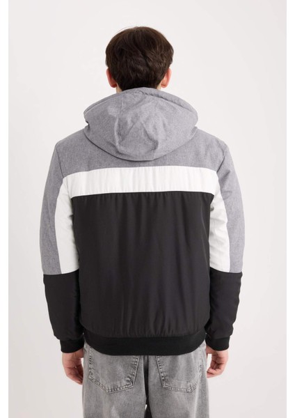 Slim Fit Dar Kesim Renk Bloklu Astarlı Kapüşonlu Fermuarlı Cepli Şişme Mont N4530AZ24AU