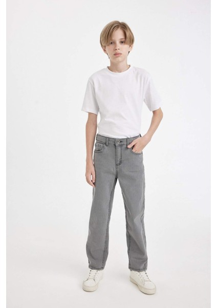 Erkek Çocuk Straight Fit Düz Paça Cepli Gri Basic Düz Jean Pantolon C3697A824WN