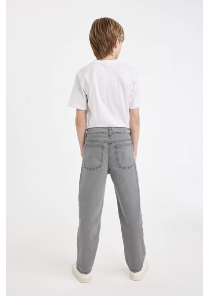 Erkek Çocuk Straight Fit Düz Paça Cepli Gri Basic Düz Jean Pantolon C3697A824WN