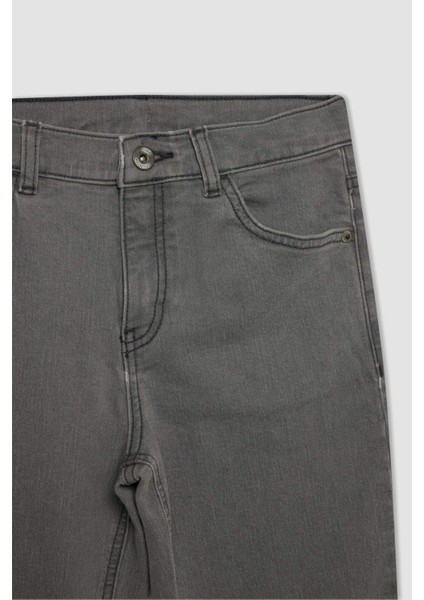 Erkek Çocuk Straight Fit Düz Paça Cepli Gri Basic Düz Jean Pantolon C3697A824WN