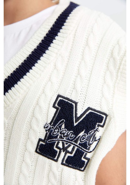 Kız Çocuk Standart Fit V Yaka Okul Triko Süveteri C6933A824AU