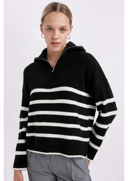 Oversize Geniş Kalıp Çizgili Yarım Fermuarlı Dik Yaka Triko Kazak A7173AX24WN