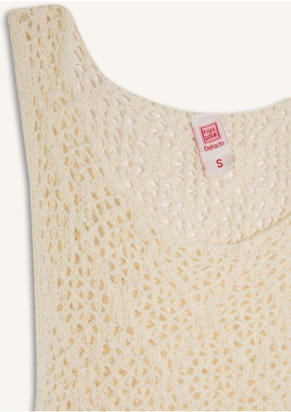 Regular Fit Triko Ajurlu Kolsuz Plaj Üstü-Fall in Love B6887AX24SM