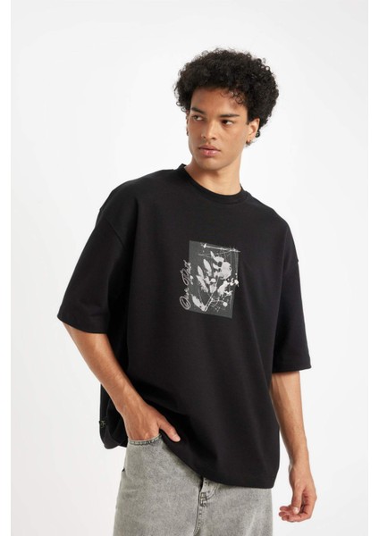 Siyah Loose Fit Bisiklet Yaka Çiçek Baskılı Ağır Kumaş Kısa Kollu Tişört C7056AX24AU