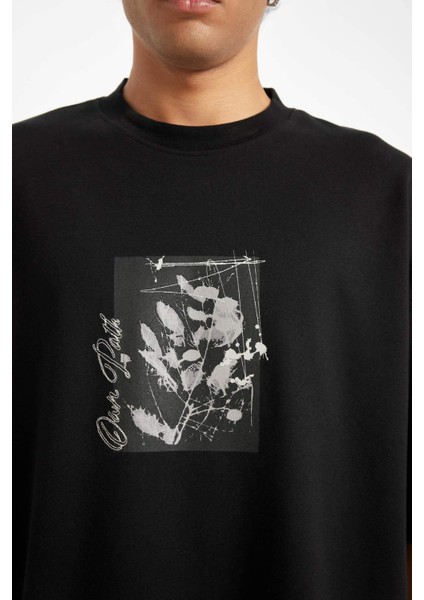 Siyah Loose Fit Bisiklet Yaka Çiçek Baskılı Ağır Kumaş Kısa Kollu Tişört C7056AX24AU