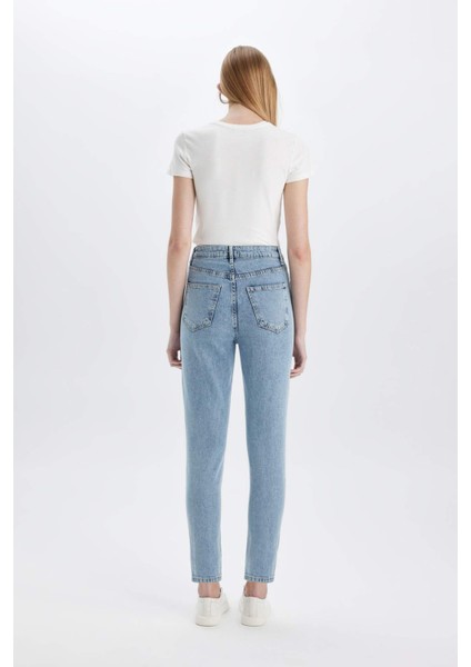 Lina Mom Fit Yırtık Detaylı Yüksek Bel Bilek Boy Jean Yıkamalı Pantolon