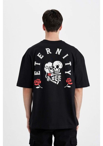 %100 Pamuk Oversize Geniş Kalıp Bisiklet Yaka Sırt Baskılı Kısa Kollu Tişört