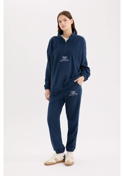 Standart Fit Eşofman Altı Uzun Boy Beli Lastikli Paçası Ayarlanabilir Lastikli Bağcıklı Cepli Baskılı Polar Kumaş Y2650AZ24WN