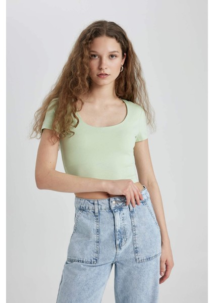 Fitted U Yaka Basic Düz Kısa Kollu Tişört C6102AX24SM