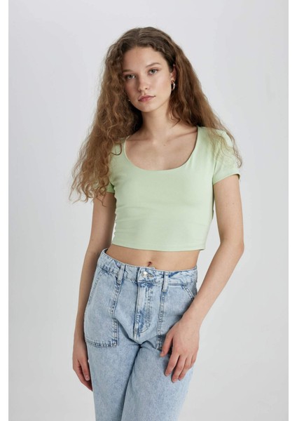 Fitted U Yaka Basic Düz Kısa Kollu Tişört C6102AX24SM