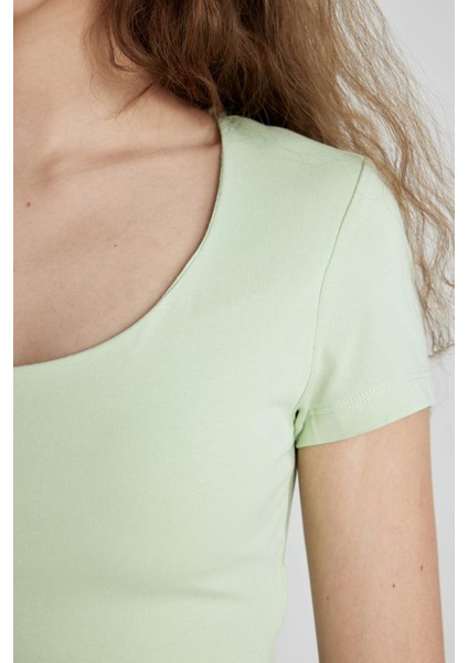 Fitted U Yaka Basic Düz Kısa Kollu Tişört C6102AX24SM