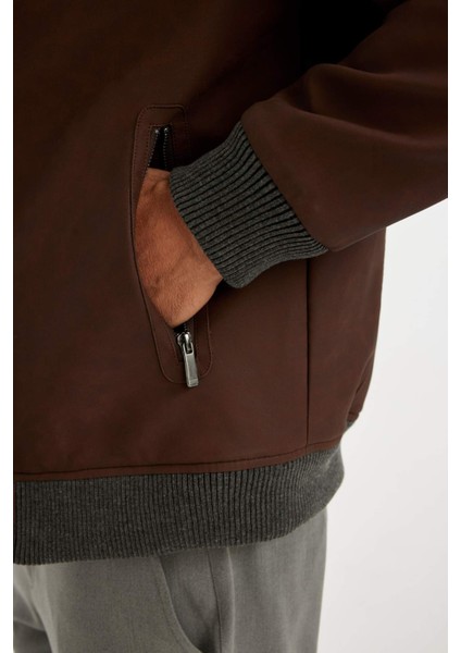 Su İtici Slim Fit Dar Kesim Suni Kürklü Yaka Astarlı Fermuarlı Ribanalı Cepli Suni Deri Mont C5633AX24WN