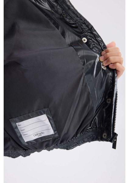 Kız Çocuk Su Geçirmez Kapüşonlu Fermuarlı Çıtçıtlı Mont C5765A824WN