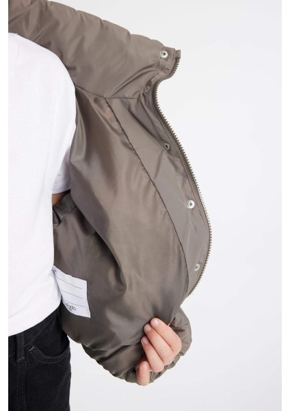 Kız Çocuk Su Geçirmez Fermuarlı Çıtçıtlı Cepli Mont C5387A824AU