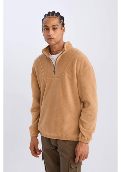 Comfort Regular Fit Rahat Kalıp Dik Yaka Baskılı Polar Sweatshirt C7793AX24AU