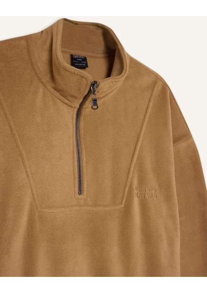 Comfort Regular Fit Rahat Kalıp Dik Yaka Baskılı Polar Sweatshirt C7793AX24AU