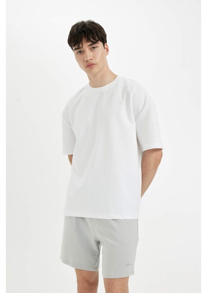 Slim Fit Dar Kesim Dar Paça Şort