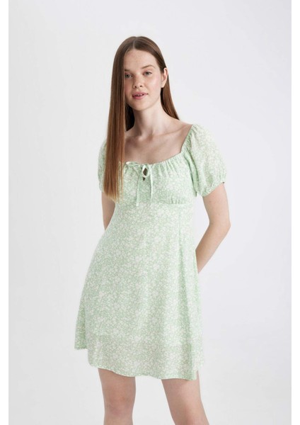 Kalp Yaka Çiçekli Omuzu Açık Krinkıl Viskon Mini Elbise C7077AX24SM