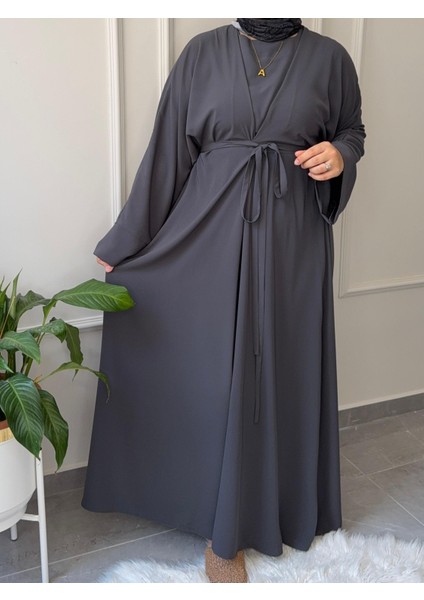 Medine Ipeği Bel Bağlamalı Tesettür Model Büyük Beden Uyumlu Abaya Kollu Fadime Model Elbise
