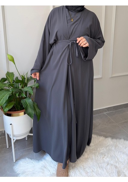 Medine Ipeği Bel Bağlamalı Tesettür Model Büyük Beden Uyumlu Abaya Kollu Fadime Model Elbise modelleri