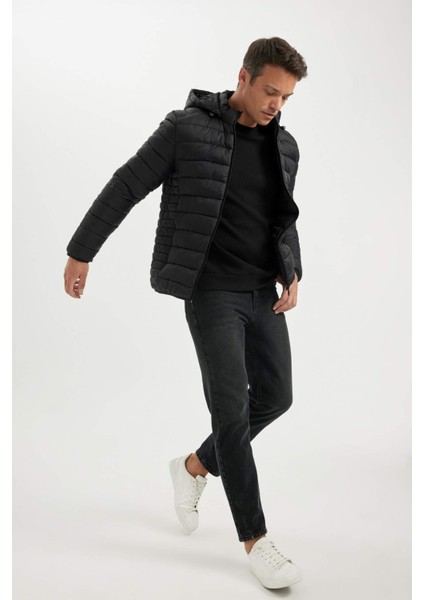 Su İtici Hafif Şişme Mont Slim Fit Dar Kesim Kapüşonlu Fermuarlı Cepli Mevsimlik N4661AZ24AU