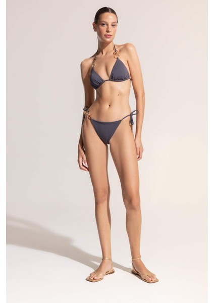 Ayje x DeFacto Bağcıklı Tokalı Bikini Altı C3245AX24HS