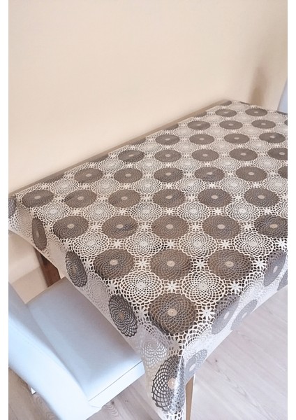 Dantel Görünümlü Üstü Şeffaf Kaplı Muşamba Masa Örtüsü -Krem Renk-Farklı Ölçülerde-Cftrnk
