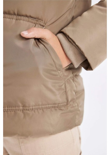 Erkek Çocuk Su İtici Ribana Kollu Kapüşonlu Şişme Mont C5526A824WN