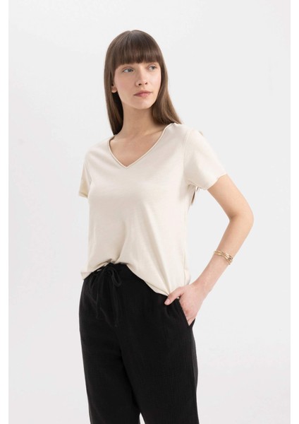 Regular Fit V Yaka Basic Düz Kısa Kollu Tişört K1507AZ24SM