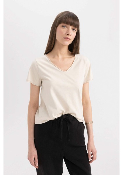 Regular Fit V Yaka Basic Düz Kısa Kollu Tişört K1507AZ24SM