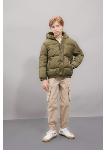Erkek Çocuk Su Geçirmez Kapüşonlu Fermuarlı Çıtçıtlı Cepli Mont C5474A824WN