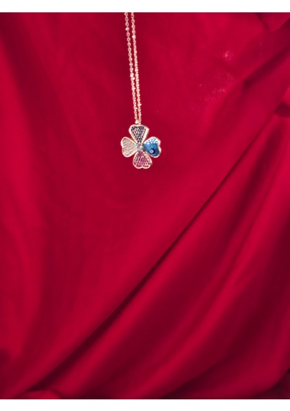 Yonca Çiçeği Gümüş Kolye modelleri