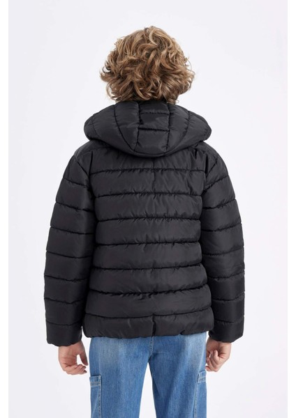 Erkek Çocuk Su İtici Kapüşonlu Fermuarlı Basic Düz Cepli Şişme Mont A1875A824AU