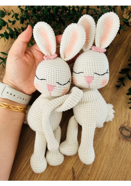Amigurumi Perde Tutucu Tavşan modelleri