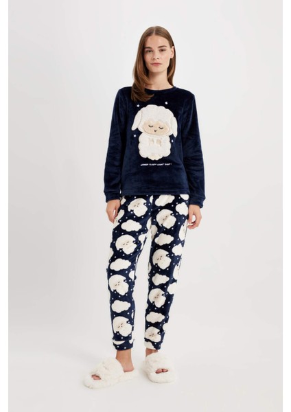 Fall in Love Pijama Takım Welsoft Pelüş Bisiklet Yaka Baskılı Uzun Kollu Üst Desenli Beli Lastikli Alt A3352AX24AU