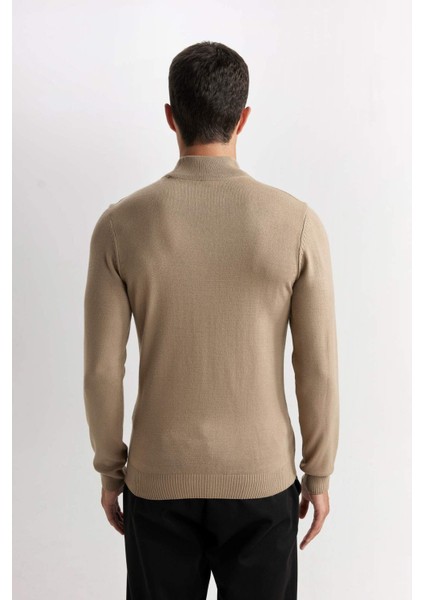 Slim Fit Dar Kesim Yarım Balıkçı Yaka Basic Düz Triko Kazak R1127AZ24WN