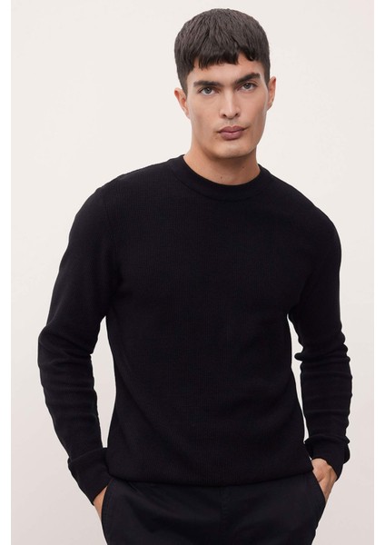 Siyah Standart Fit Normal Kesim Pamuklu Bisiklet Yaka Triko Kazak A5181AX24AU