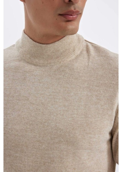 Slim Fit Dar Kesim Yarım Balıkçı Yaka Basic Düz Triko Kazak R1127AZ24WN