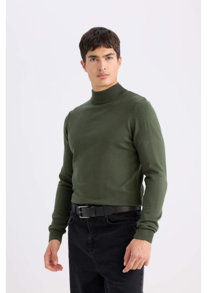 Slim Fit Dar Kesim Yarım Balıkçı Yaka Basic Düz Triko Kazak R1127AZ24WN