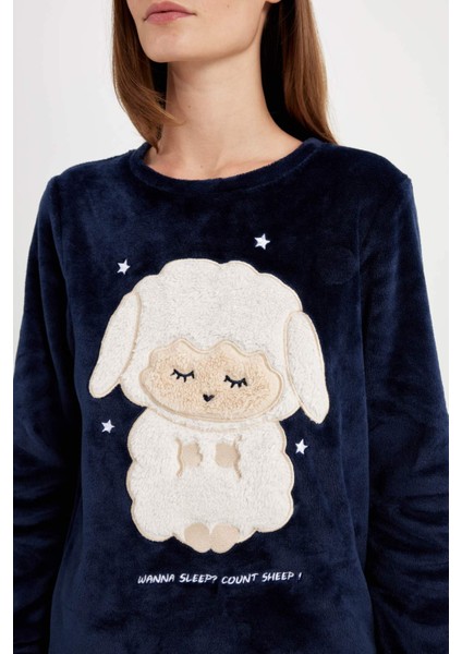 Fall in Love Pijama Takım Welsoft Pelüş Bisiklet Yaka Baskılı Uzun Kollu Üst Desenli Beli Lastikli Alt A3352AX24AU